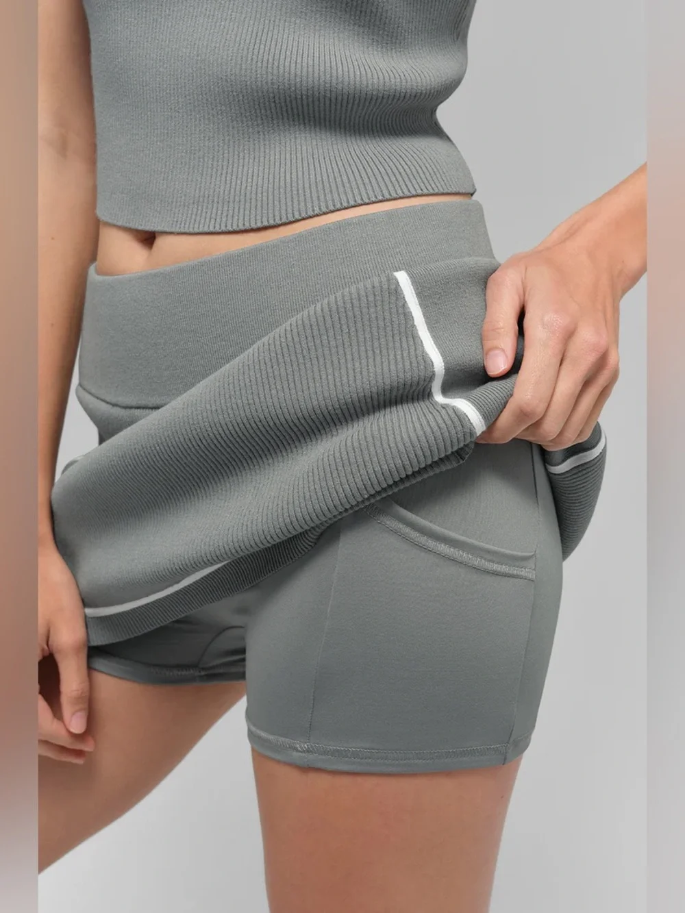 Alo Grey Ribbed Sweater Knit Highline Mini Skirt size small
